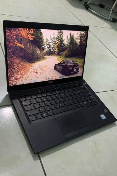 Laptop nhỏ gọn, sang, giá tốt